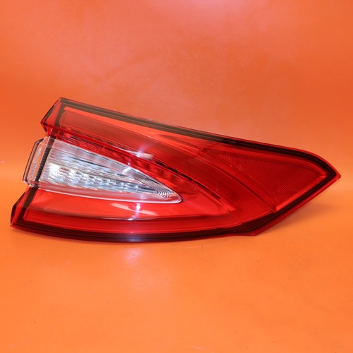 Maserati levante tail light - maserati,